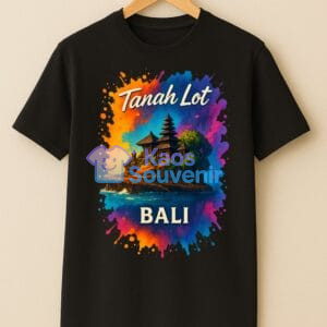 Kaos premium souvenir Tanah Lot Bali dengan bahan lembut adem dan desain keren yang membuat pemakainya terlihat seperti sering liburan ke Bali