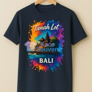 Kaos premium souvenir Tanah Lot Bali dengan bahan lembut adem dan desain keren yang membuat pemakainya terlihat seperti sering liburan ke Bali